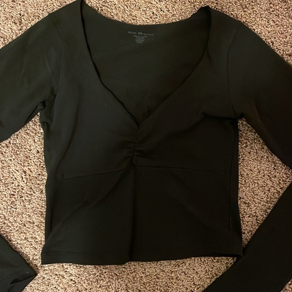 Brandy Melville CHARLIZE TOP *BLACK* - Picture 4 of 4